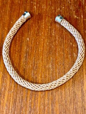 Brighton tan Color Clique Cord in nylon Holds Clique ornaments Retired